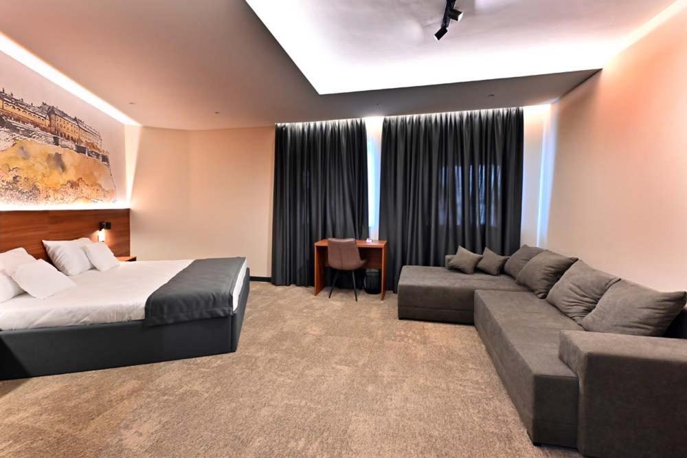 Tvrdjava Rooms - ノヴィ・サド エクステリア 写真